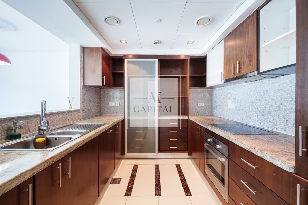 CANAL VIEW/PRIME LOCATION/EMAAR BUILDING - 3