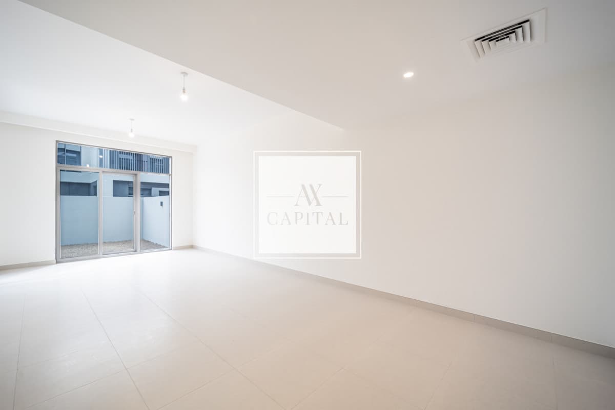 Corner Unit | Chiller Free | Multiple Cheque