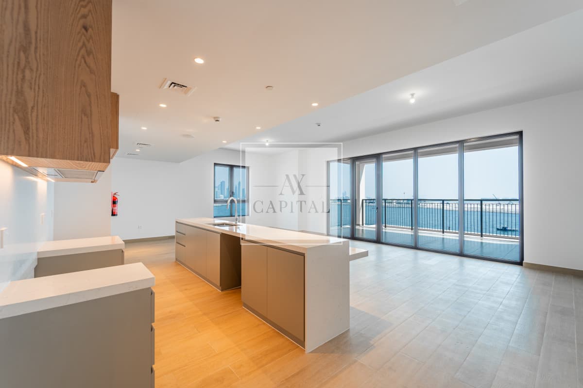 Sea and Burj Khalifa Skyline | Unique Corner Unit - 1