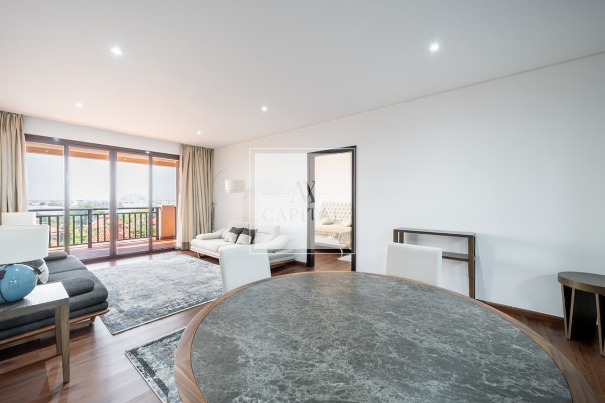 Full Palm View | Spacious | Mid Floor - 3