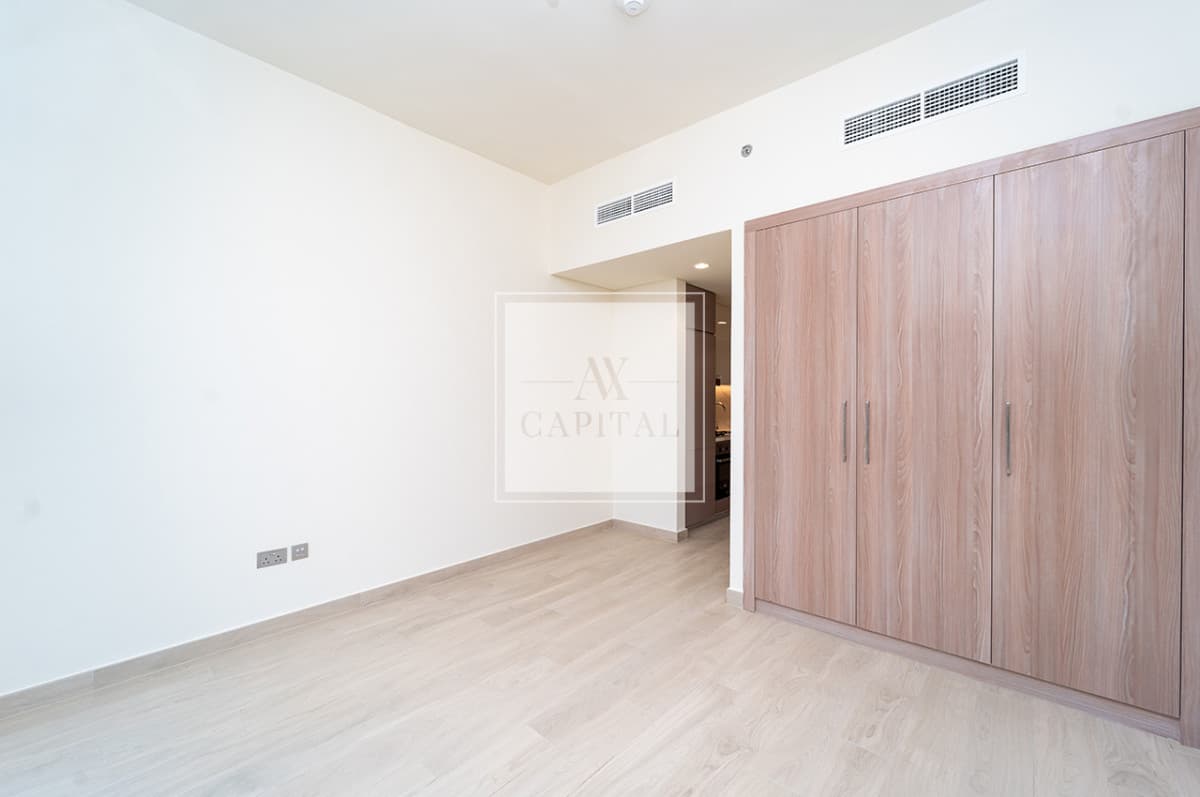 Vacant from Sept | Negotiable | High floor - 3