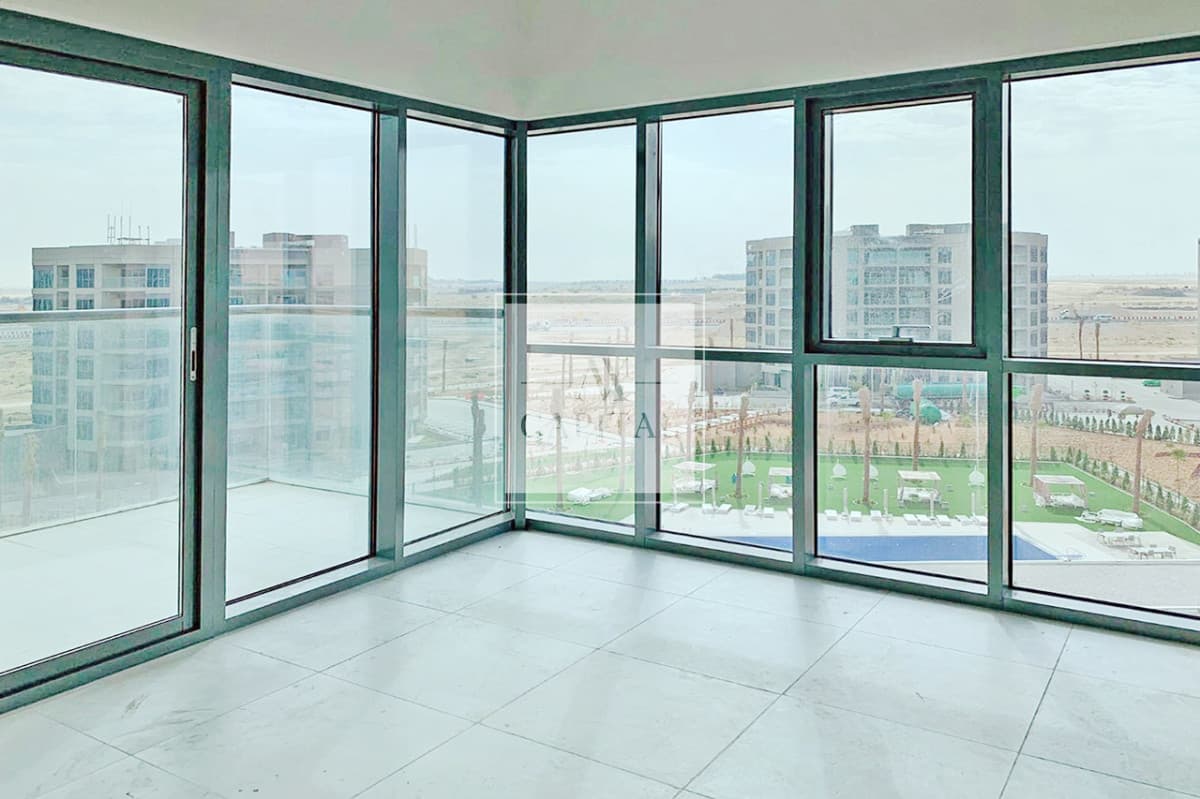 Brand new| 4 Cheques | Parking | Large Layout - 2