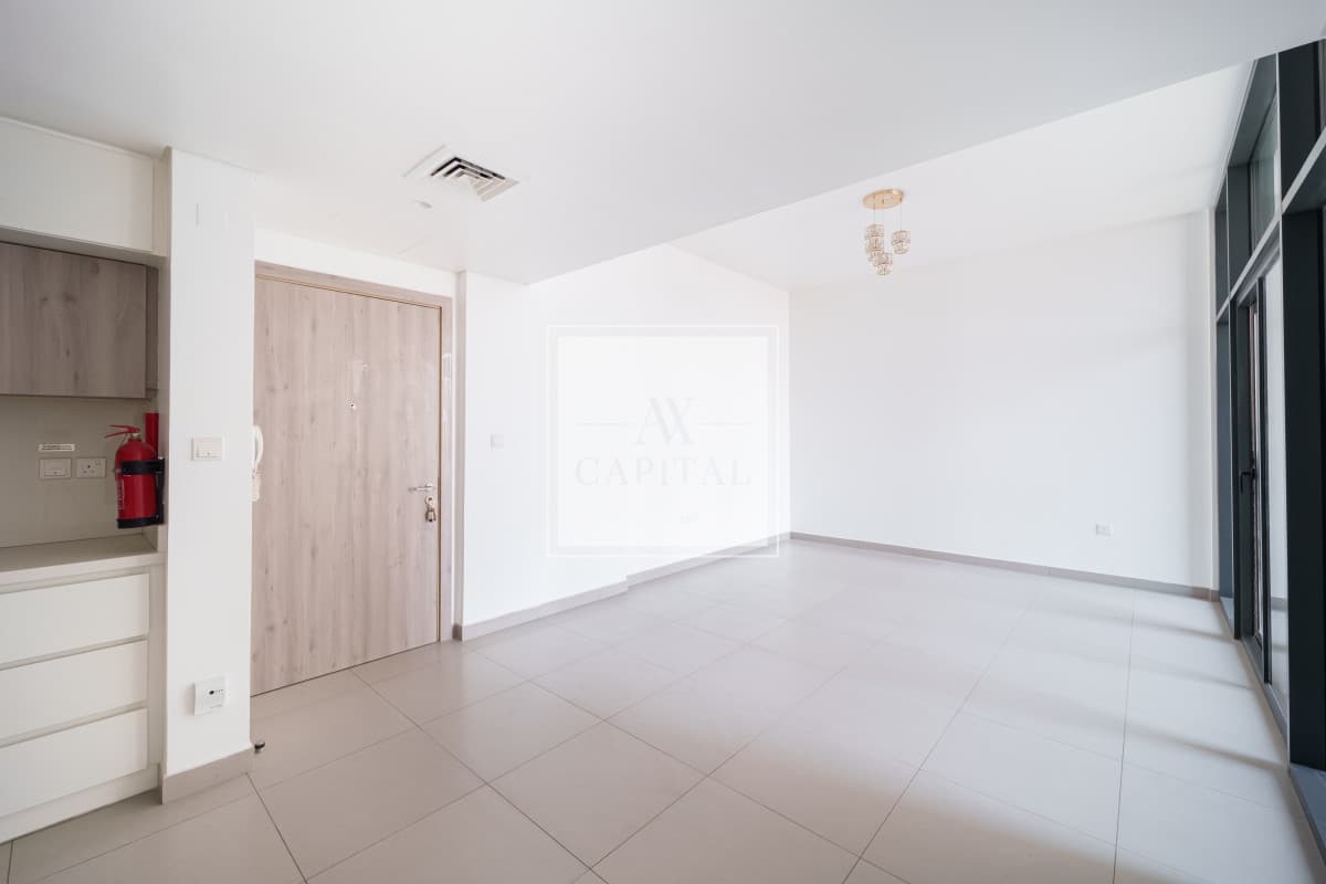 High floor | Close to Park | Unfurnished | Vacant - 3