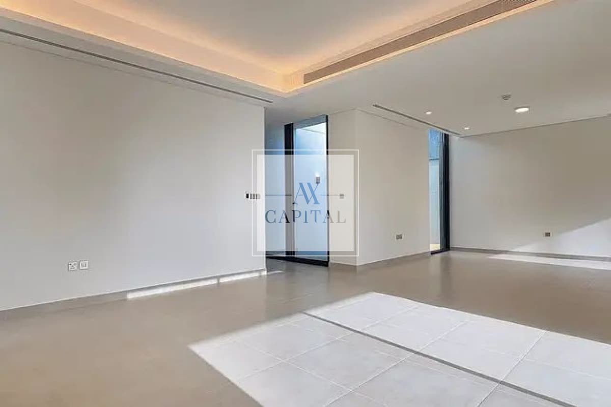 Brand New Villa | Best Family Community | Vacant - 1