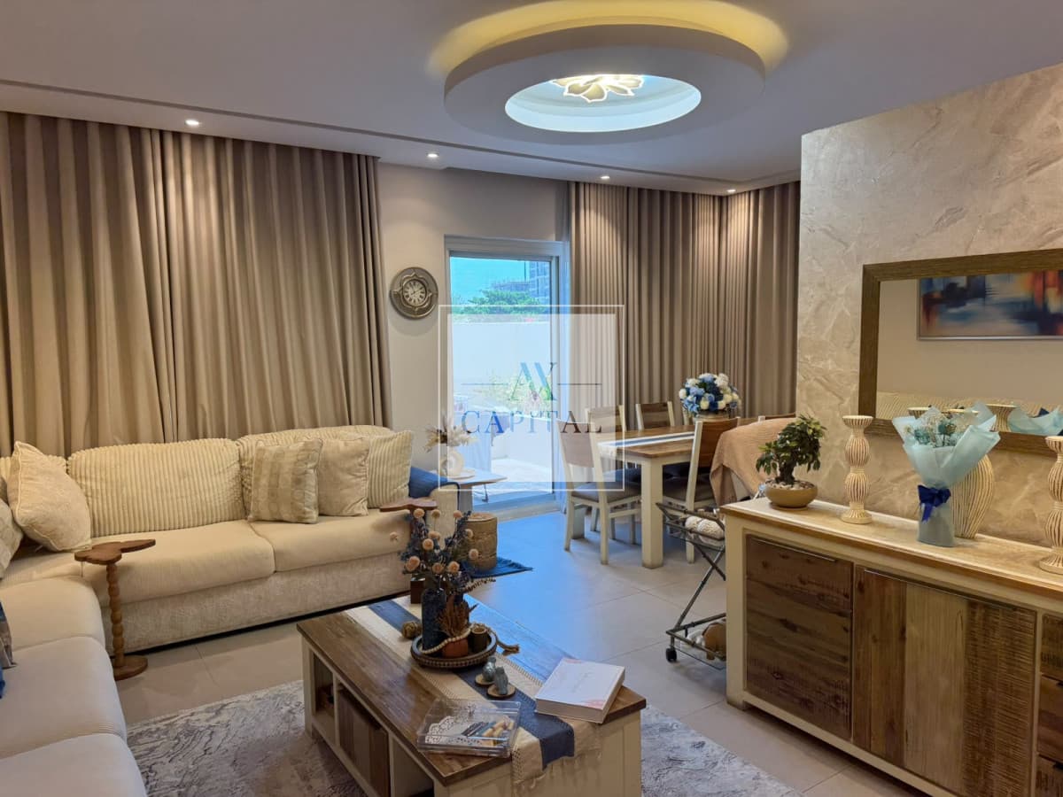 fully furnished | fully Upgraded | Corner Villa - 3