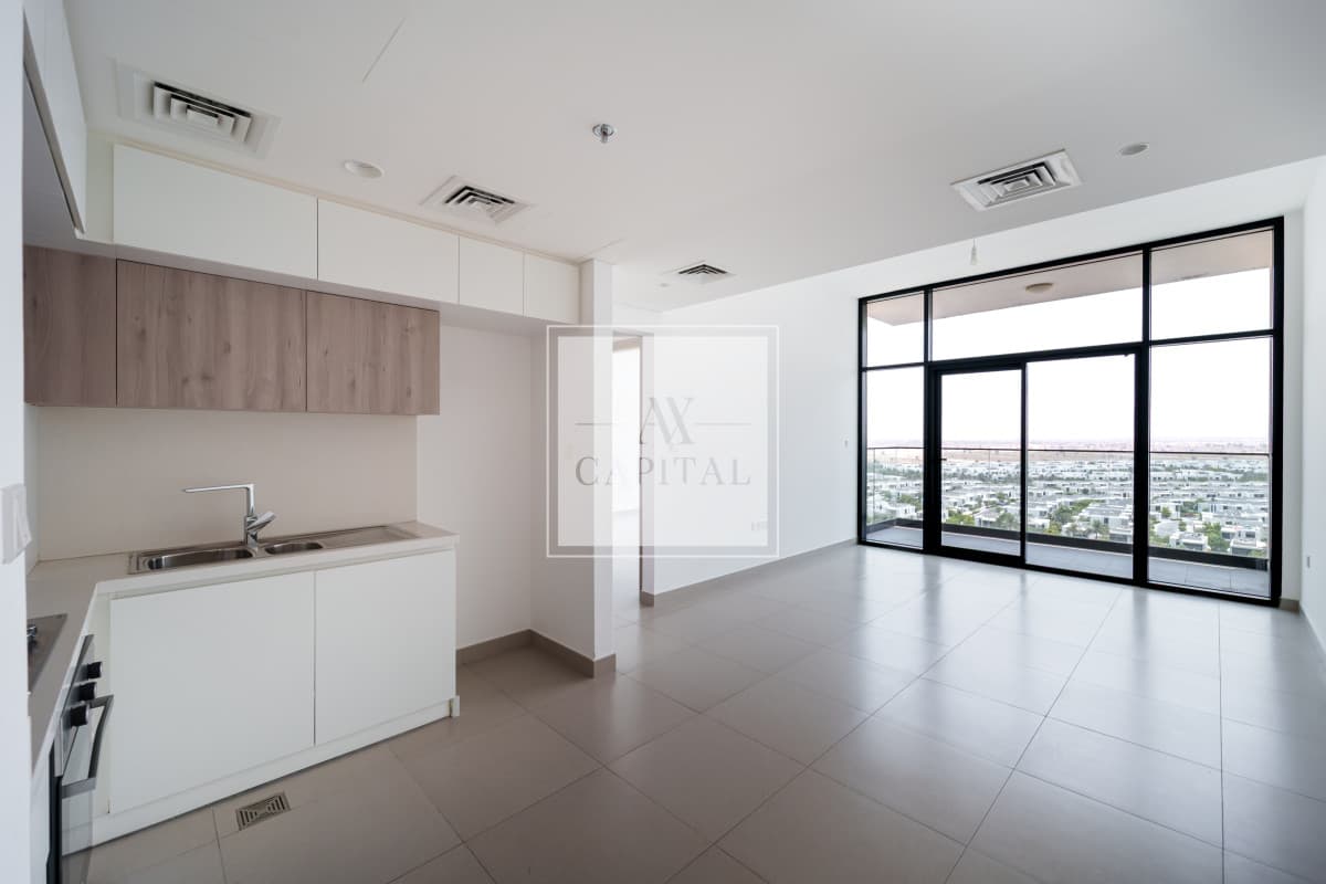 High floor l Close to Park l Unfurnished l Vacant - 1