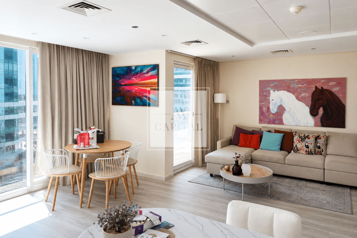 Freehold | Large Layout | Pool-Lake View | Metro - 3