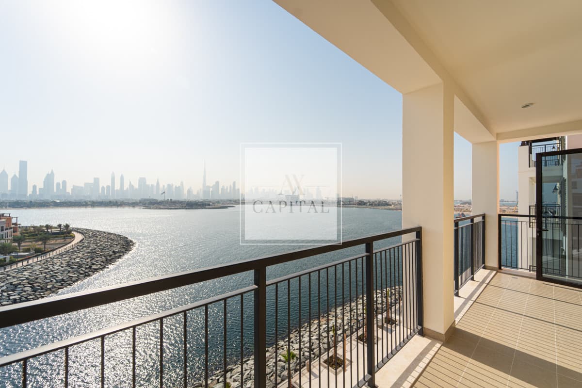 Exceptional Sea and Skyline View | Brand New - 2