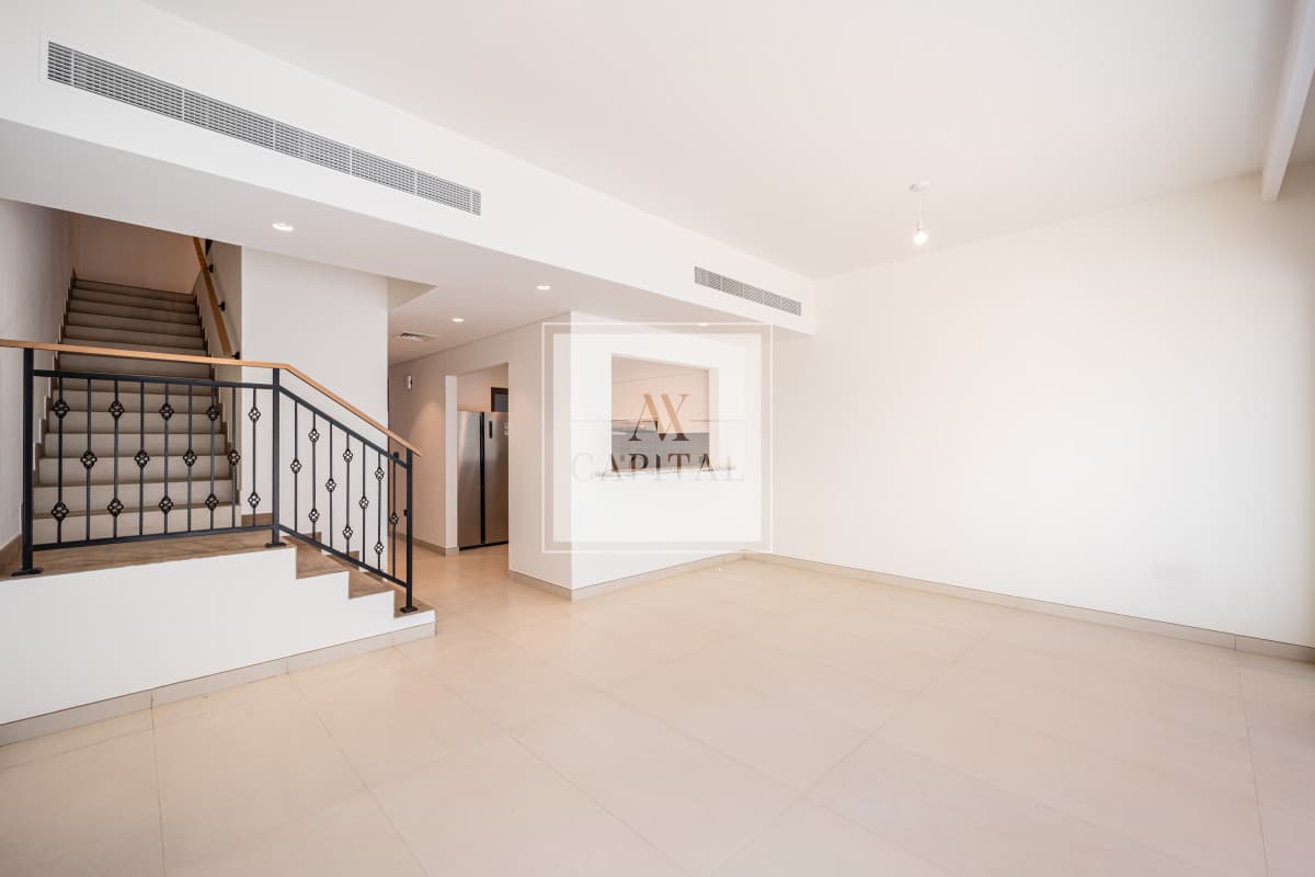 Motivated Seller | Single Row | Vastu compliant - 2