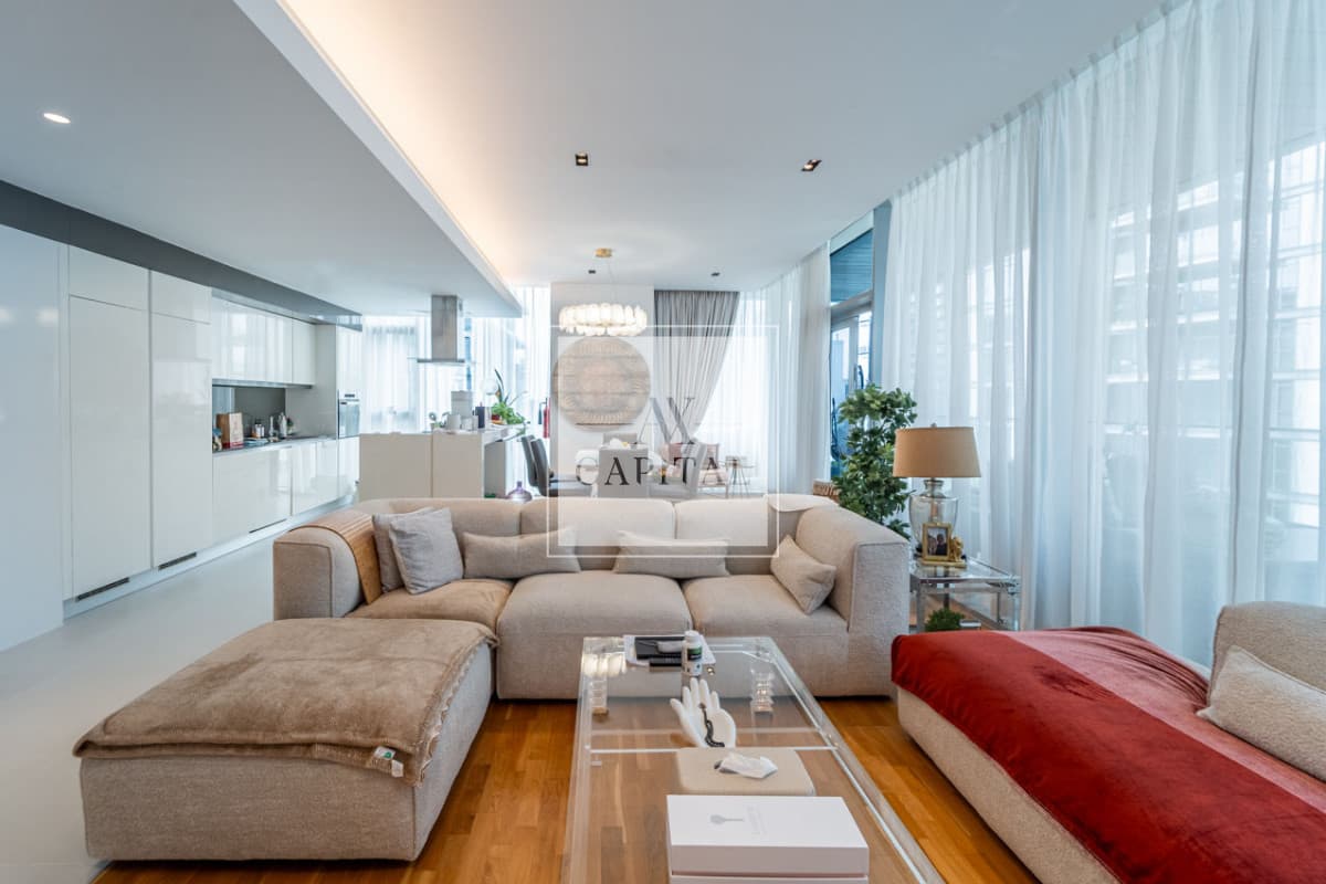 Corner Unit | Vacant | Spacious Layout