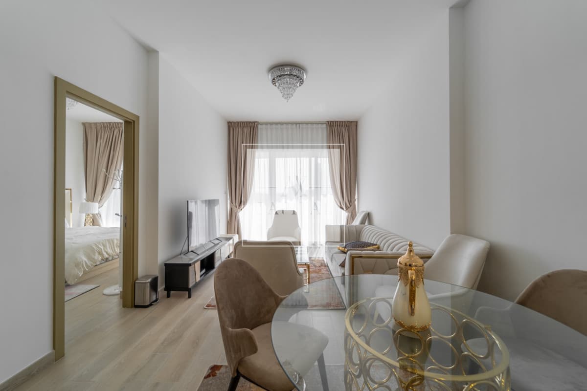 LARGE LAYOUT 1 BHK | UNFURNISHED | COMMUNITY VIEW