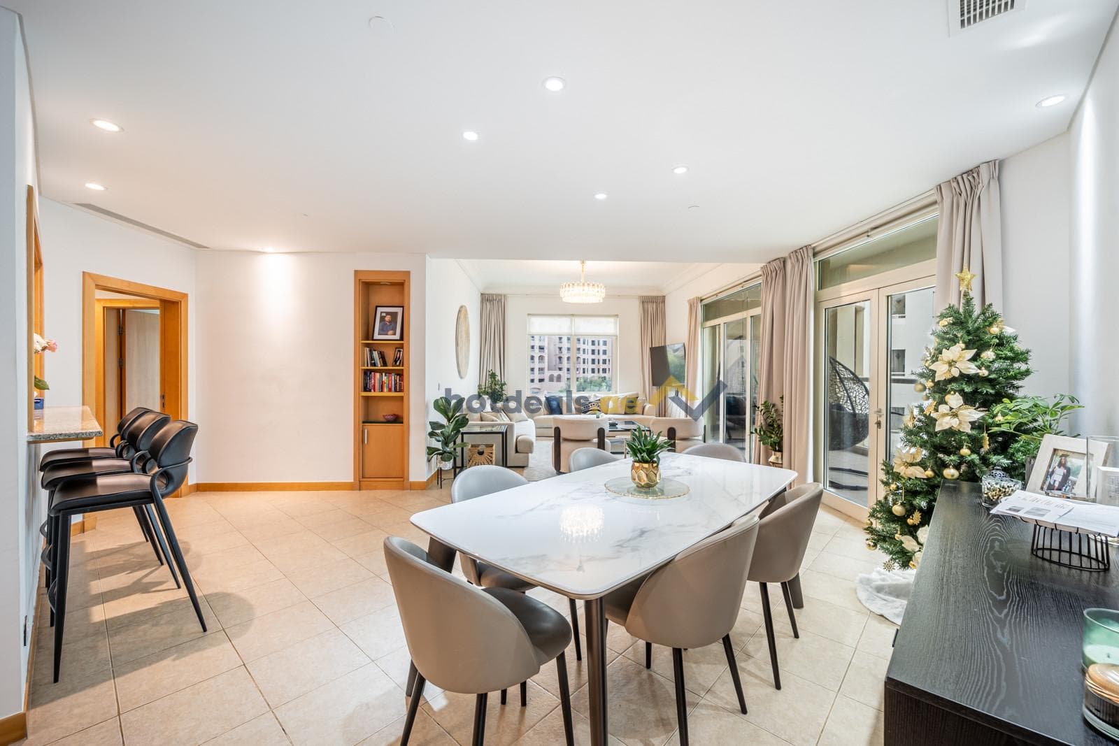 Vacant | Mid Floor | Building 18 | Beach Access