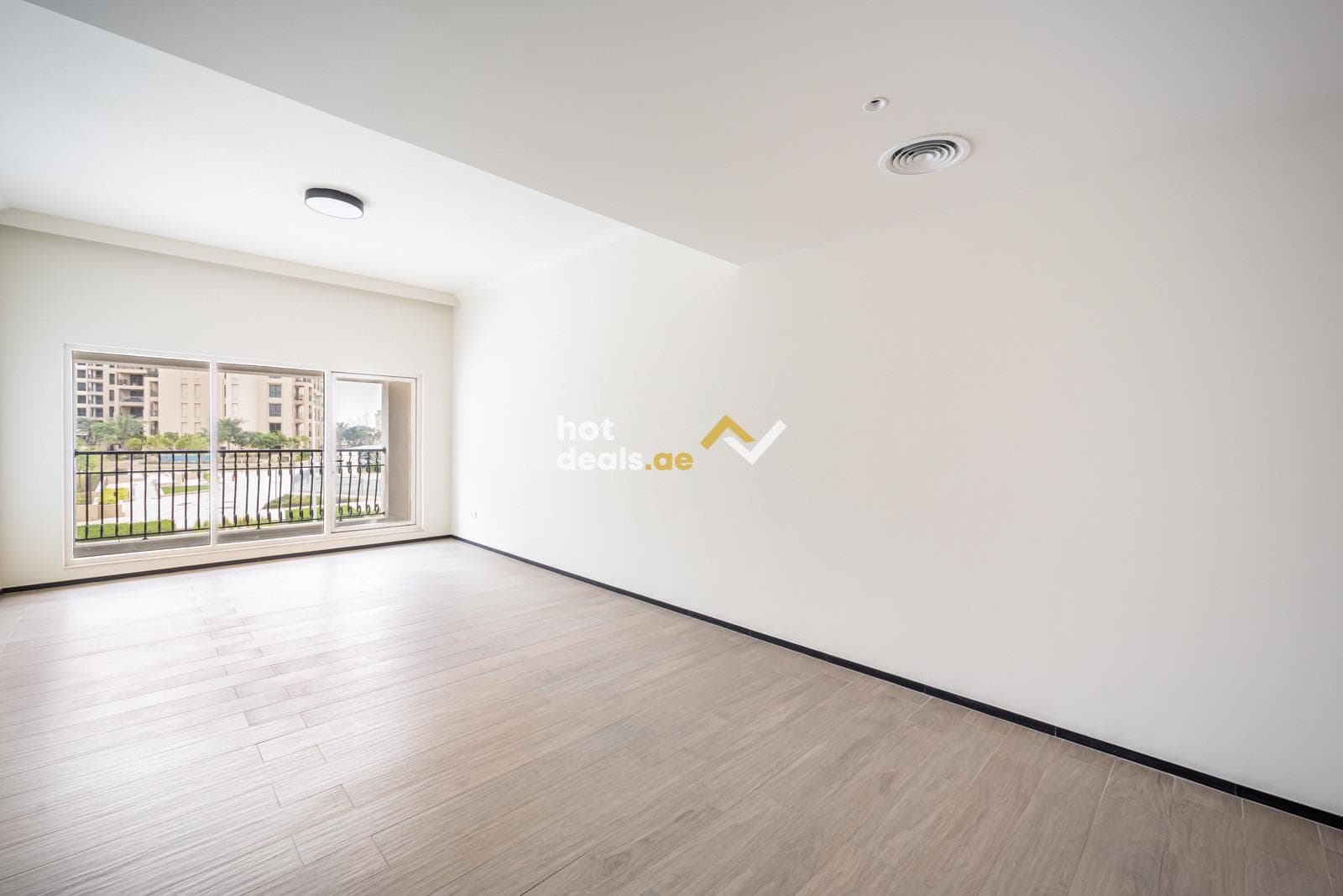 Luxury 2BHK | Chiller Free | Vacant | Unfurnished