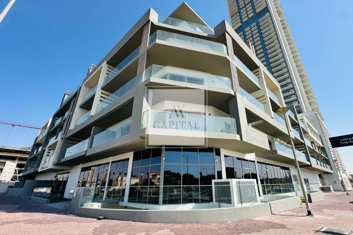 Bright 1BR+Study for Rent | Prime JVT Location