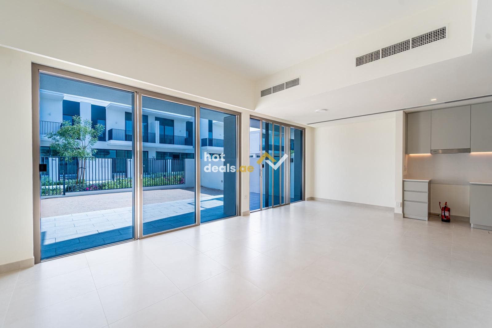 Single Row | Multiple options | Close to Pool
