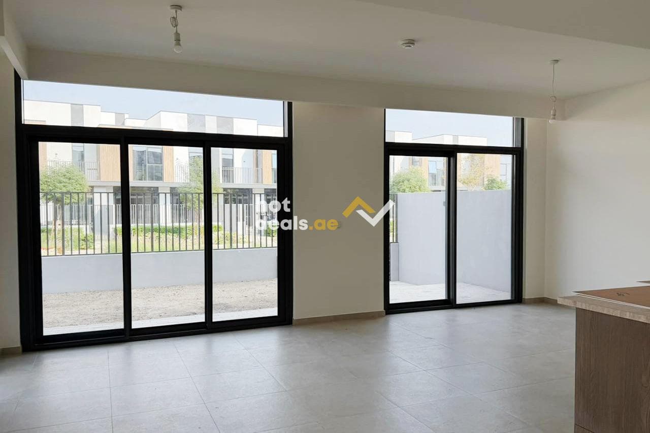 Spacious 4BR Villa | Mudon Al Ranim | 2 Parking