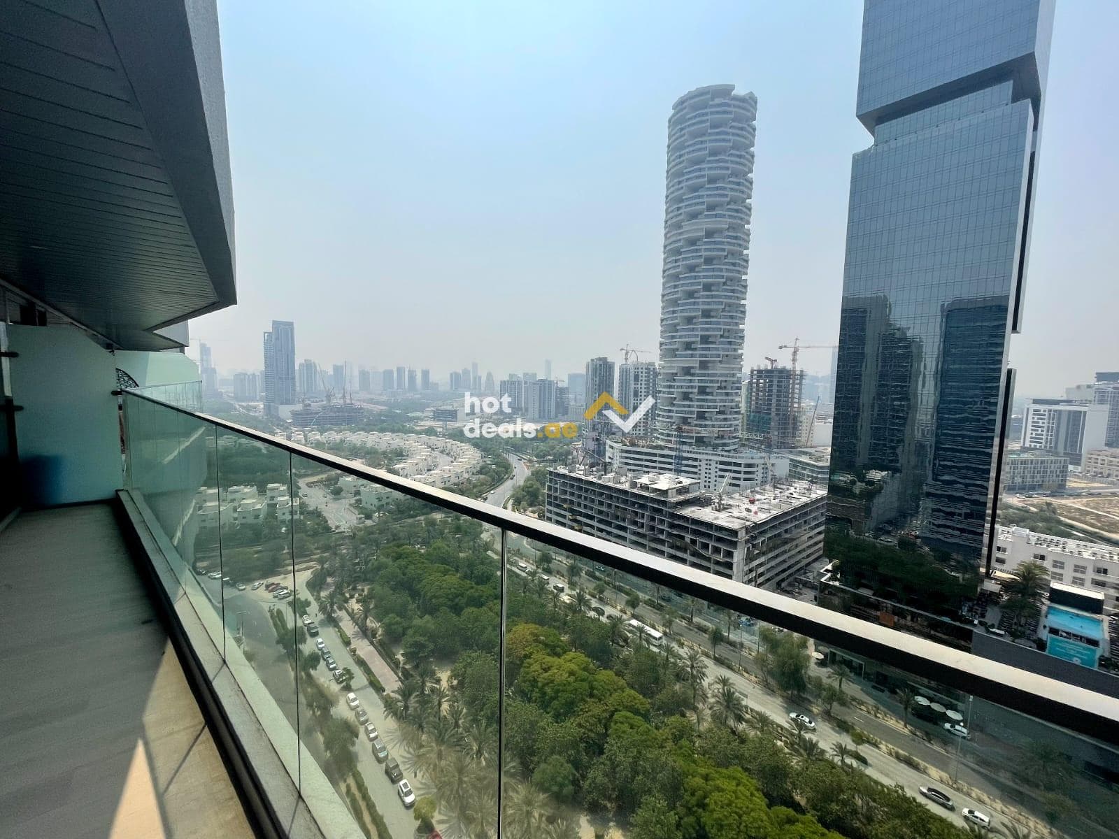 SPACIOUS | VERY BRIGHT | CORNER UNIT | OPEN VIEW