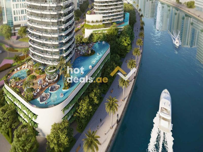 Elegant Canal Front Studio | High ROI Below Op