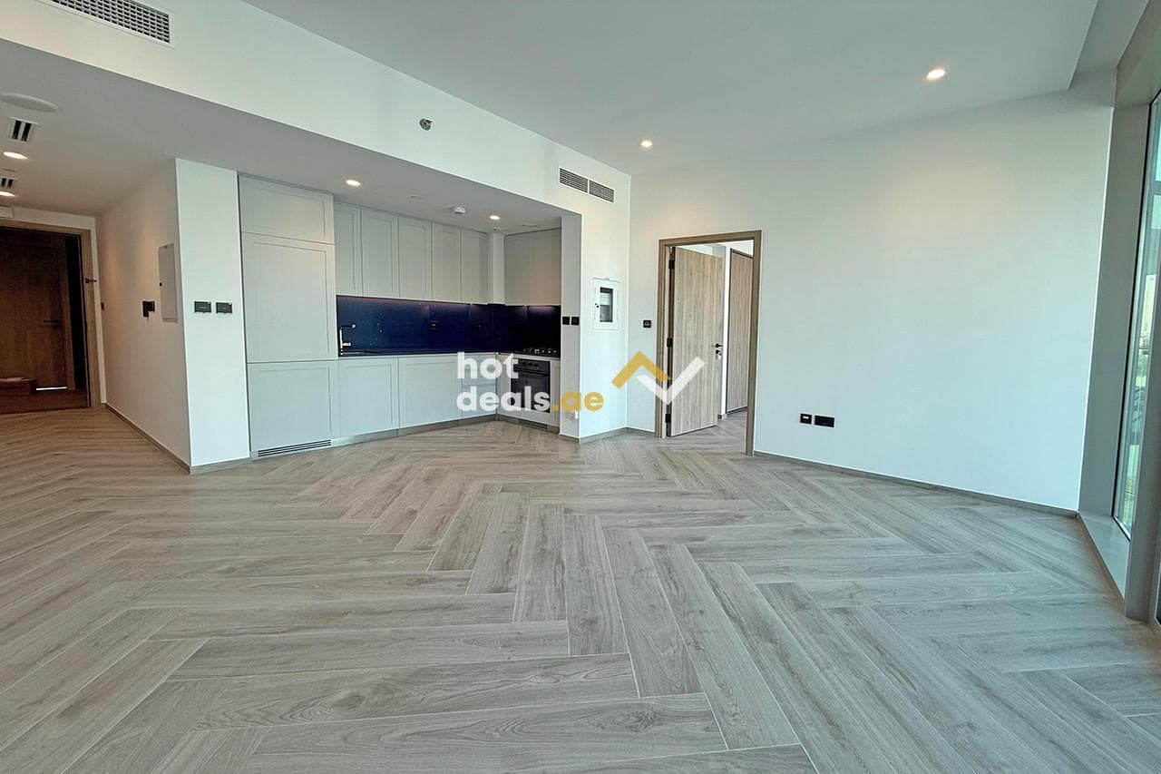 Peninsula | Vacant | Canal View | Move in Ready