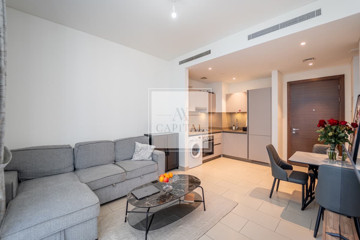 Furnished | Pool View | Bright Layout