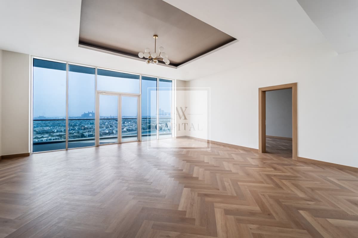Fully Upgraded | 3 Bedroom Apartment On High Floor