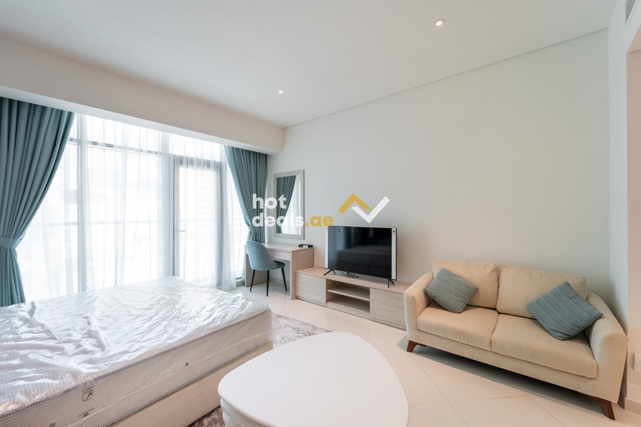 Fully Furnished | Spacious | Beach Access