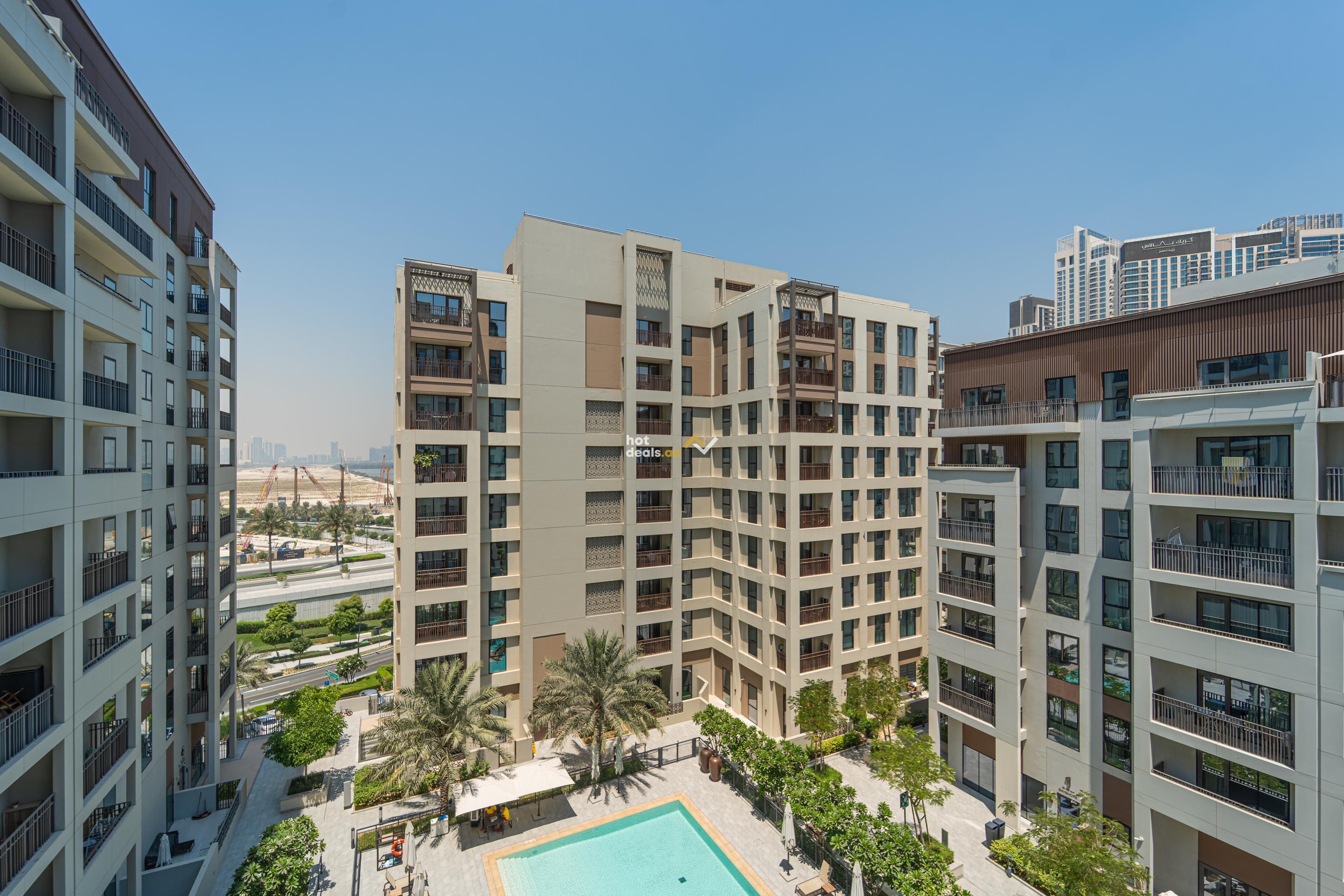 Rent | Pool View | Higher Floor | Balcony | Vacant