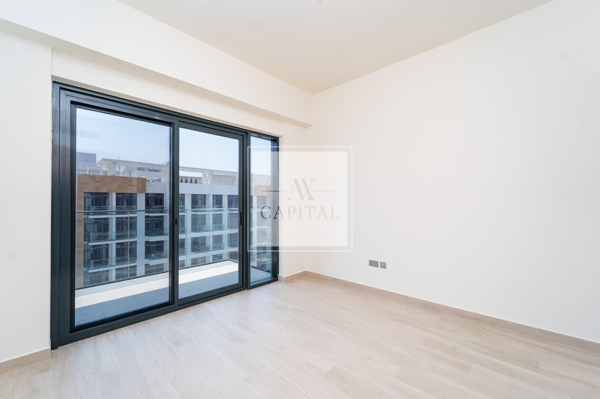 Vacant from Sept | Negotiable | High floor