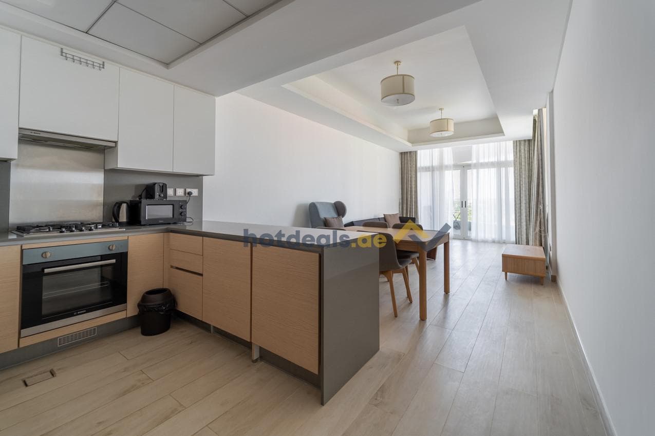 Lagoon View | Beach Access | Balcony | Vacant