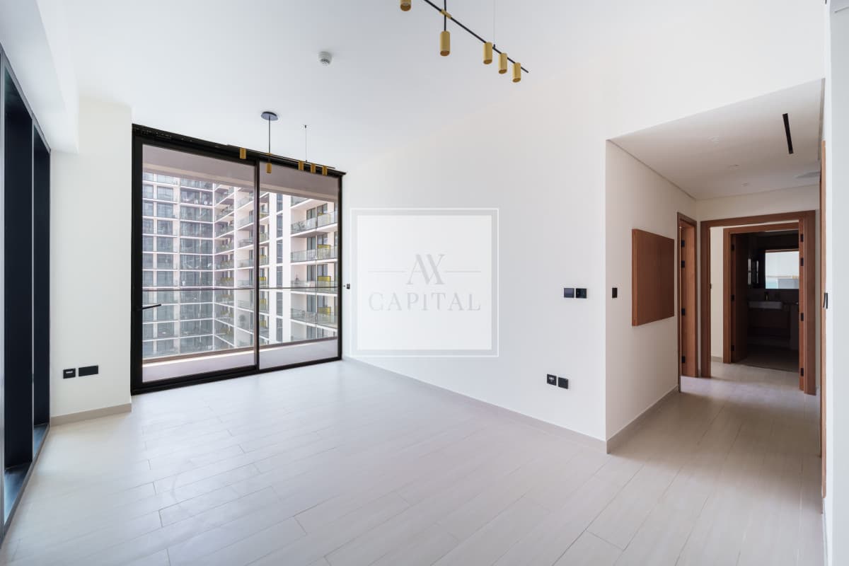 LARGE LAYOUT | CORNER UNIT | PLUNGE POOL | BRIGHT