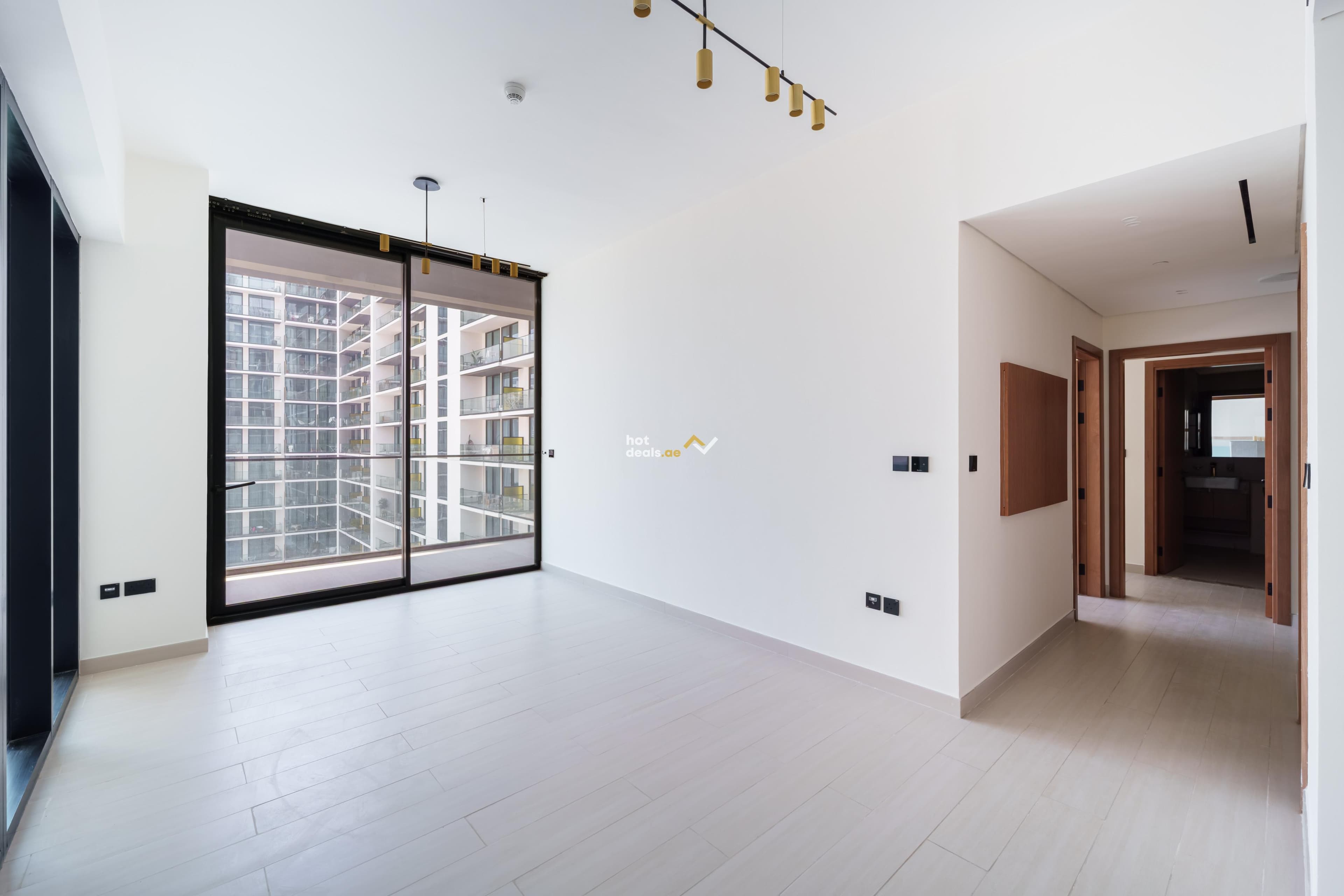LARGE LAYOUT | CORNER UNIT | PLUNGE POOL | BRIGHT
