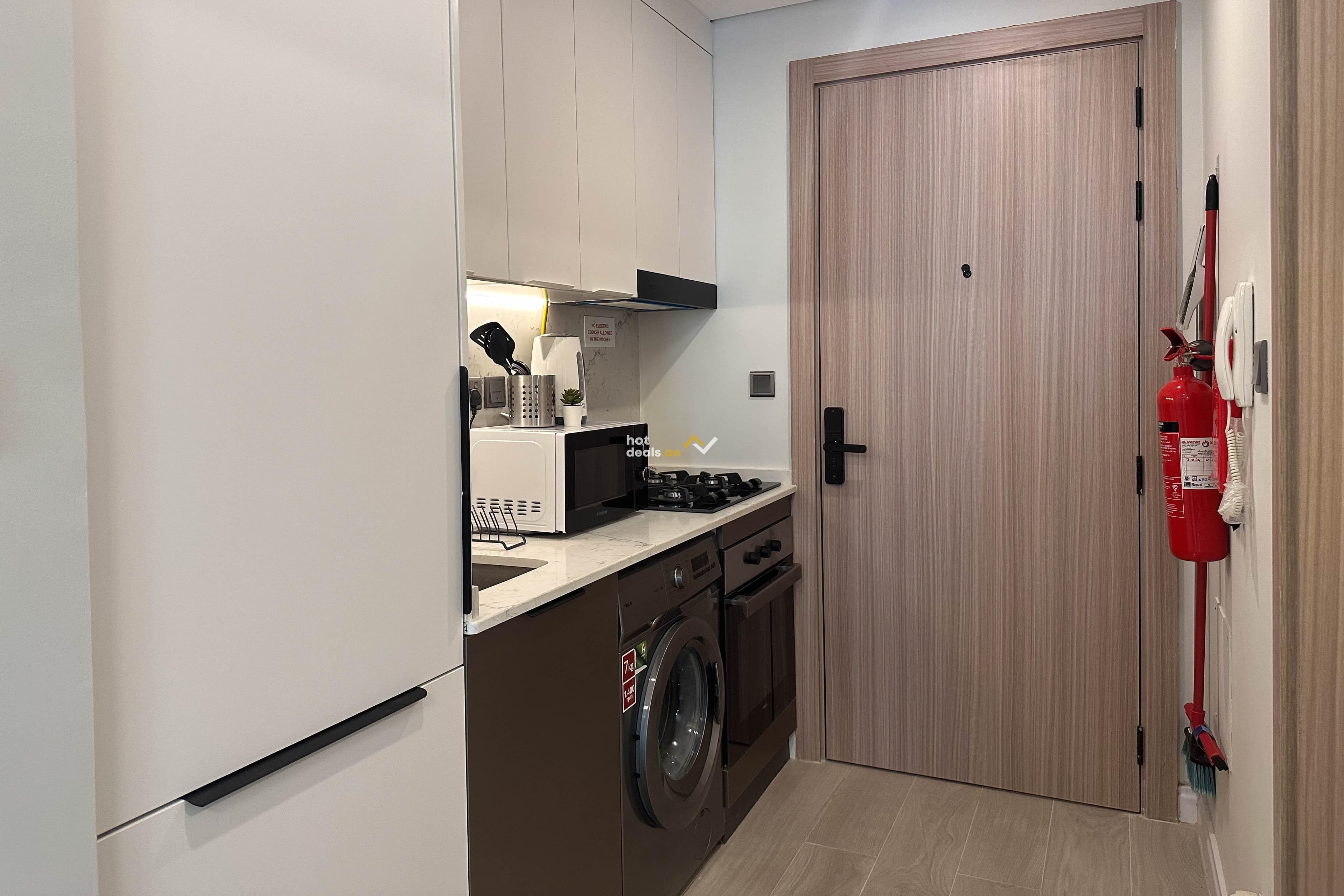 Vacant from September | Luxurious | Near Metro