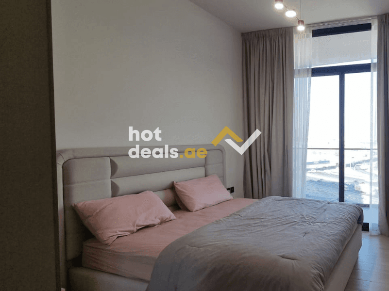 Modern Home| Prime for Family | Location
