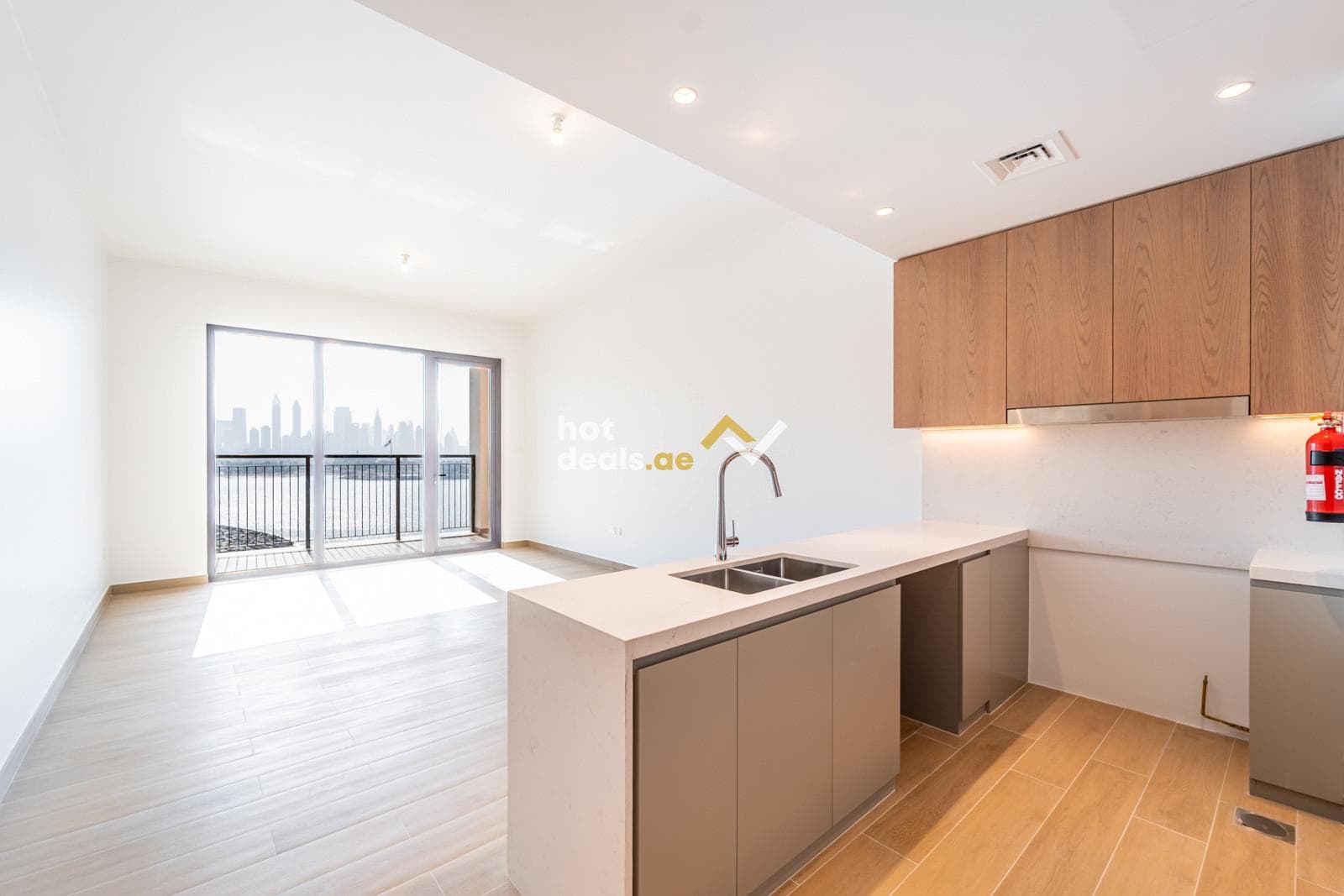 Rare unit | Exceptional Sea and Skyline View