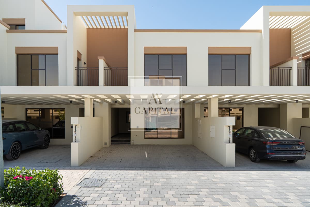 Single Row | Genuine Resale | Prime Location