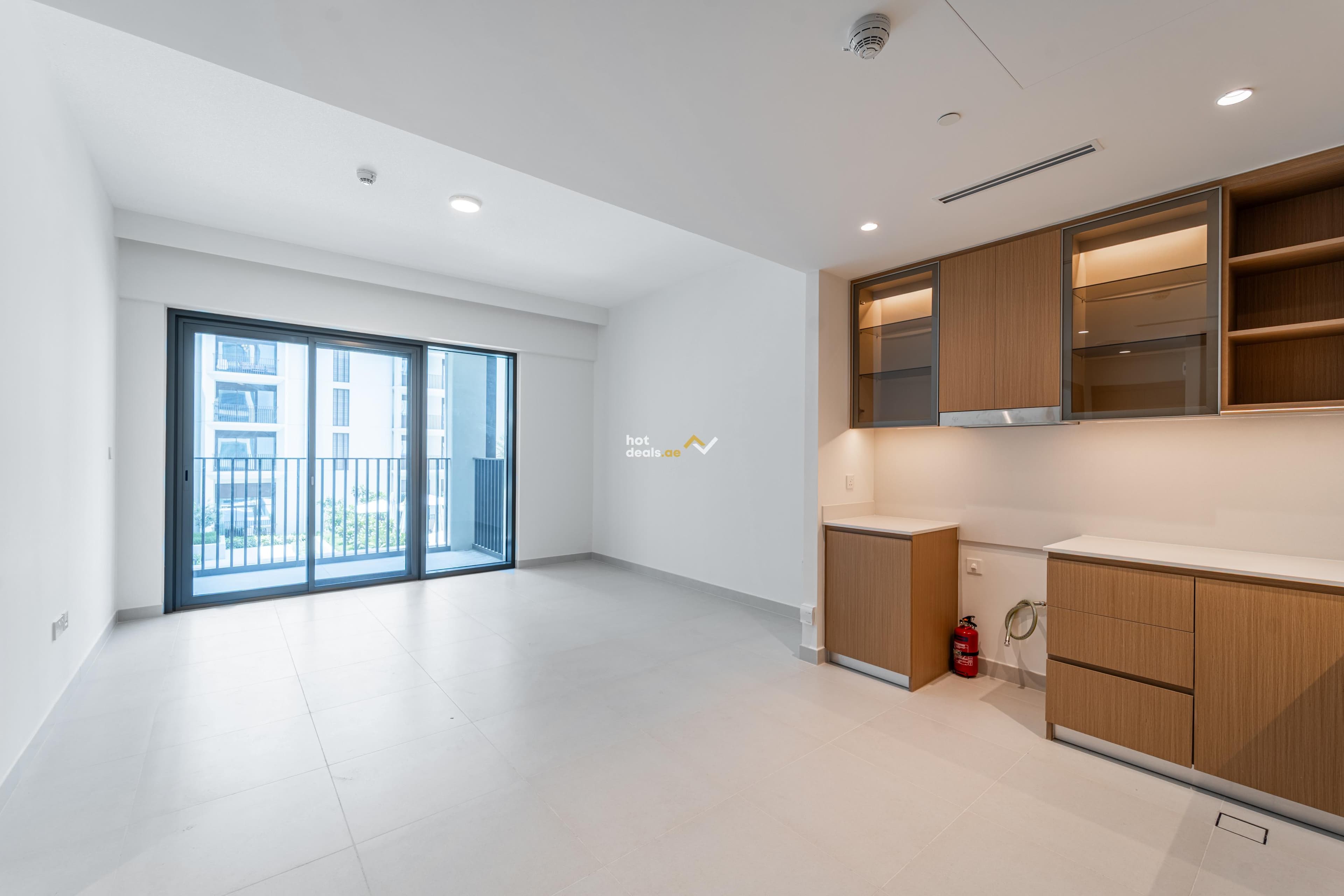 Brand New | Ready to Move | Courtyard View
