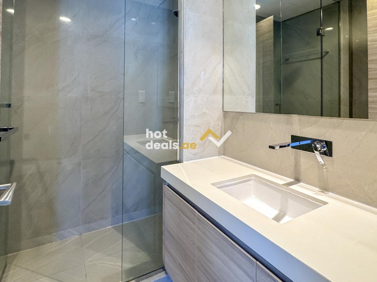 Spacious | Modern | Ready to Move | 12 Cheques