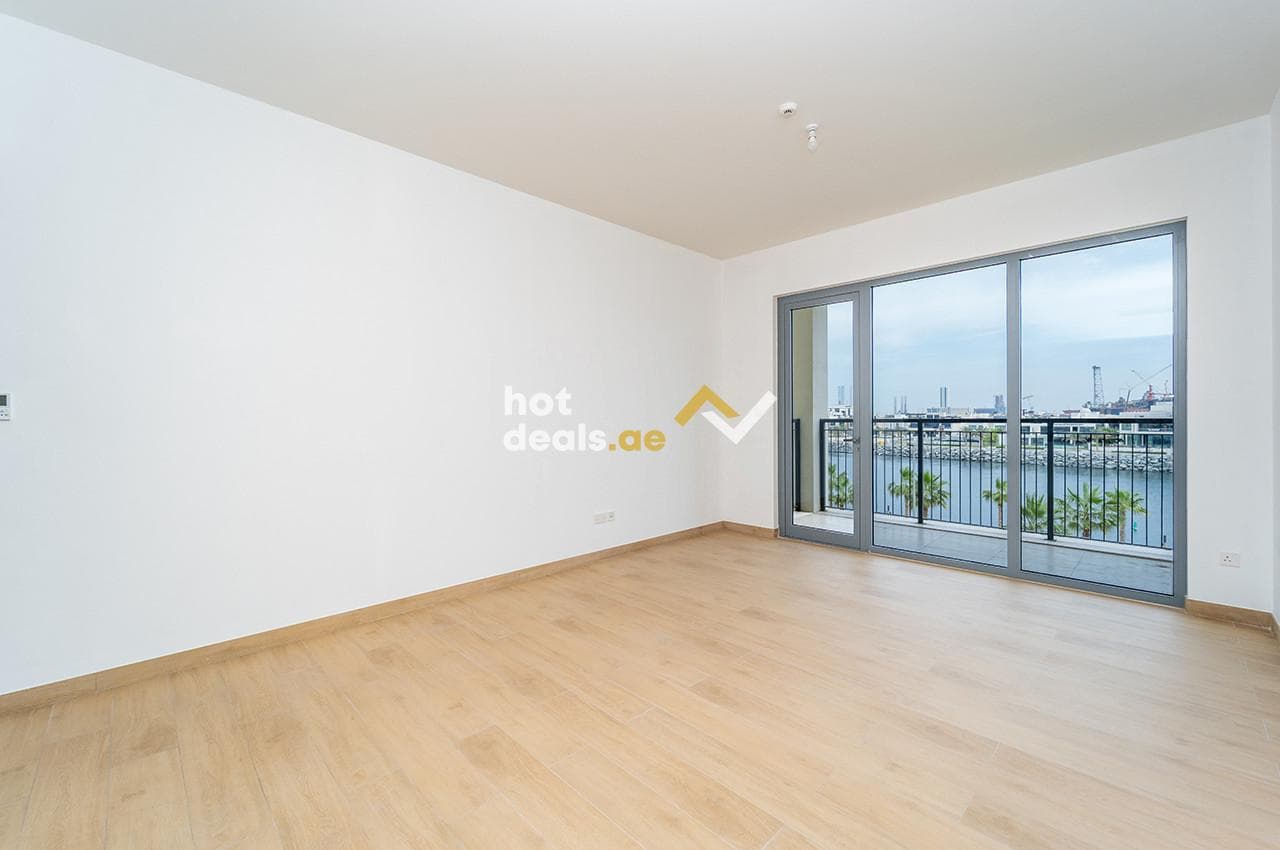 Spacious | Luxurious 2 BR | Mid Floor