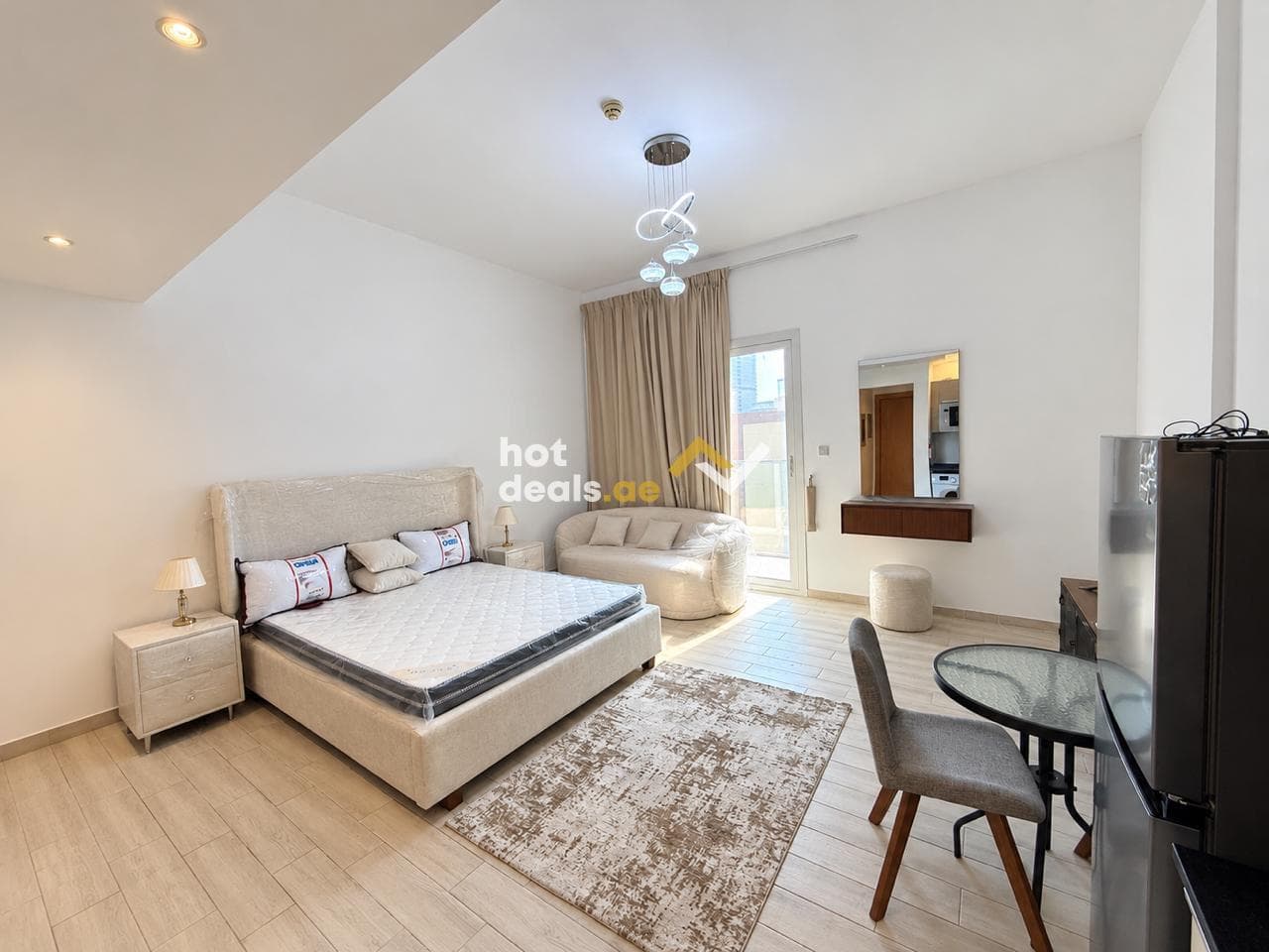 LARGE LAYOUT | FULLY FURNISHED | FLEXIBLE CHEQUES