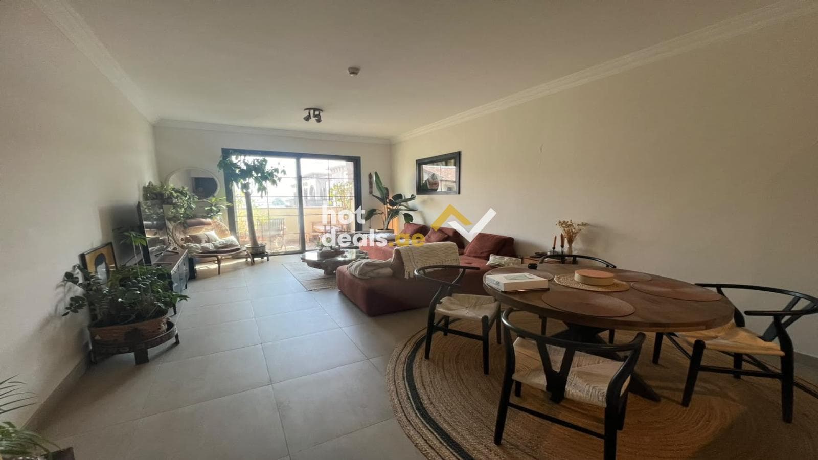 1BR + Store Room |Well Maintained |Community View