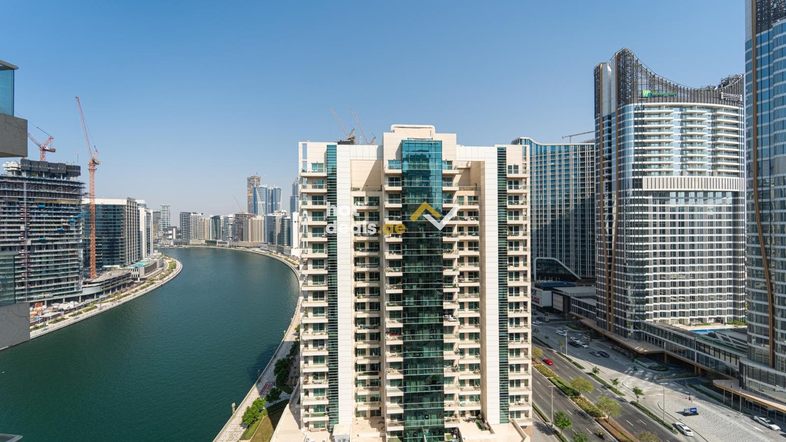 Mid Floor | Unobstructed Canal View | Furnished