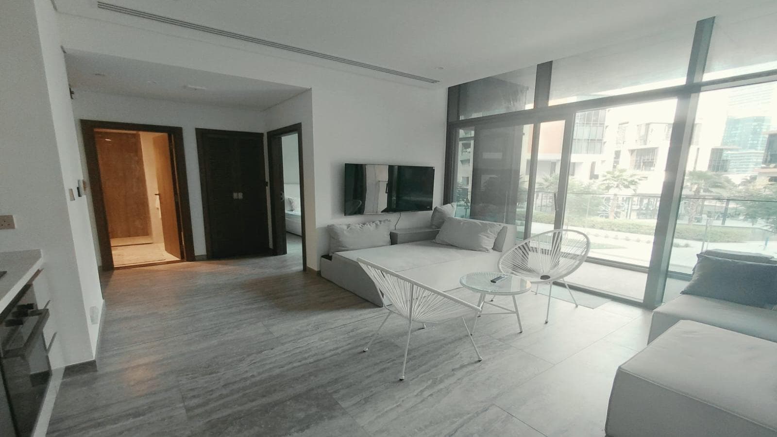 Prime Location | Semi-Furnished 1BR | Elegant