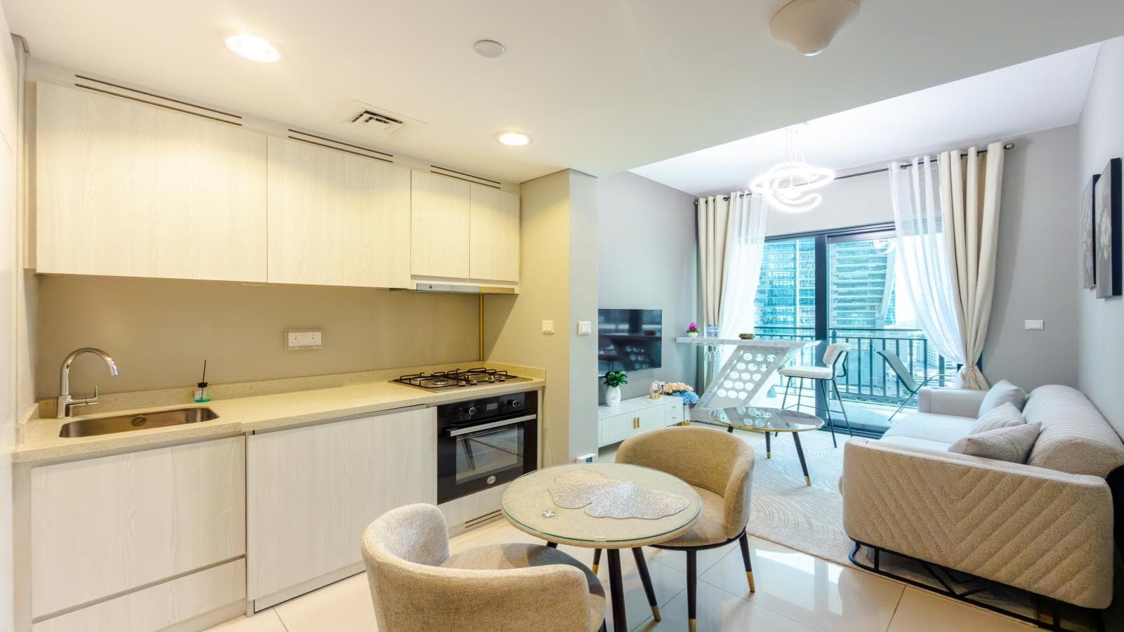 Fully Furnished | High Floor 1BR | Pool View